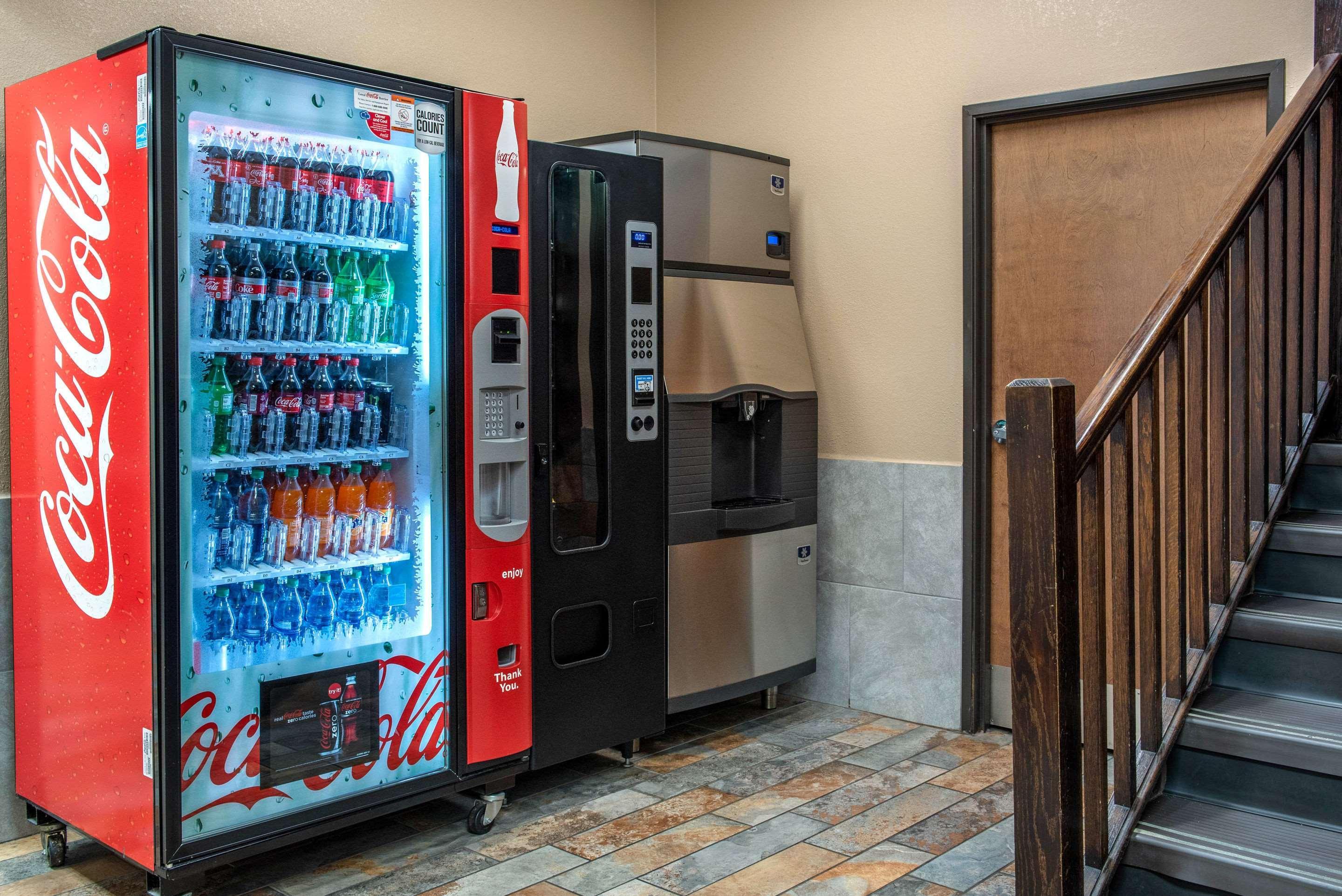 Econo Lodge Shelbyville Bagian luar foto