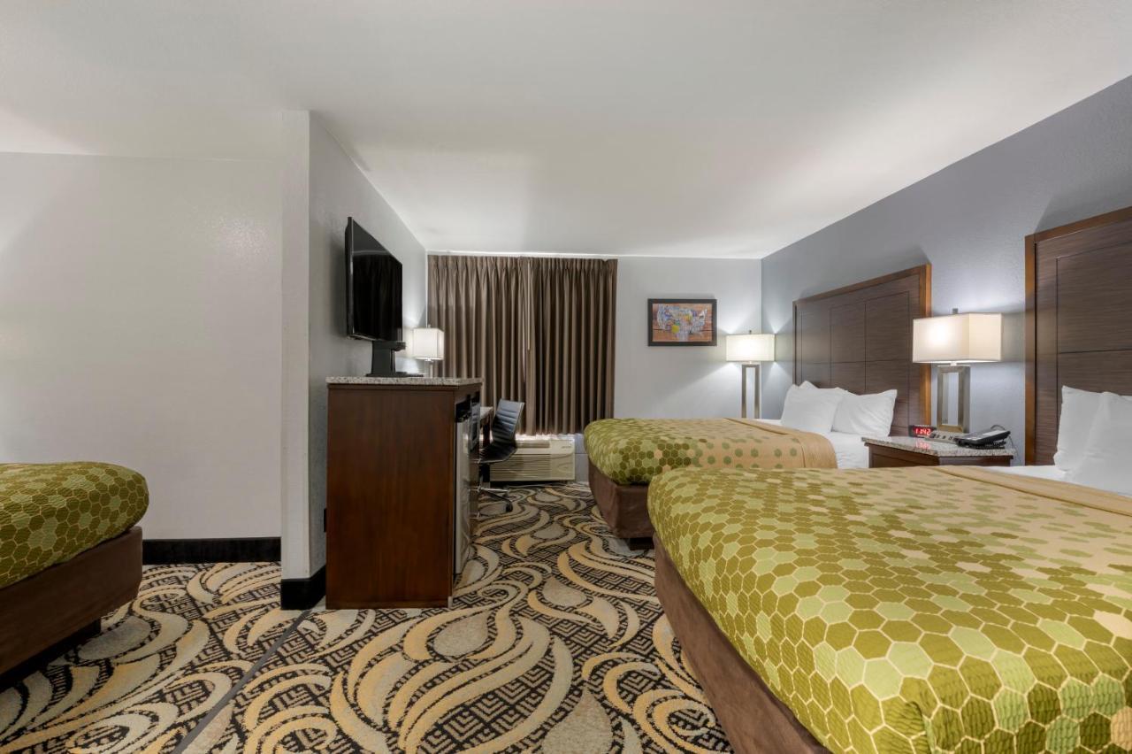 Econo Lodge Shelbyville Bagian luar foto