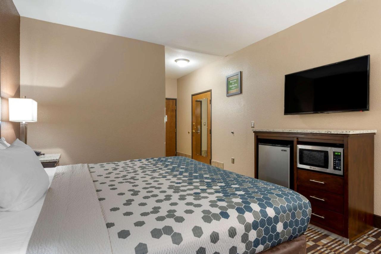 Econo Lodge Shelbyville Bagian luar foto