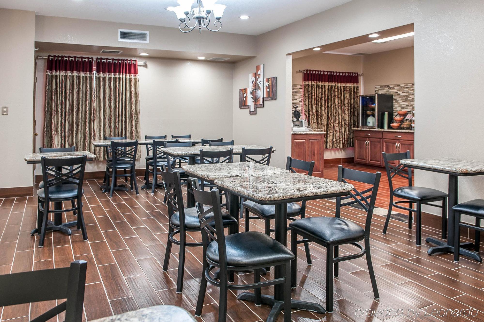 Econo Lodge Shelbyville Bagian luar foto